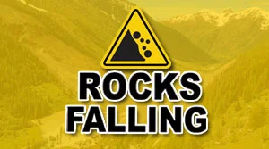 Mounts of earth collapse at the Hatton-Colombo main road - 03-08-2026
